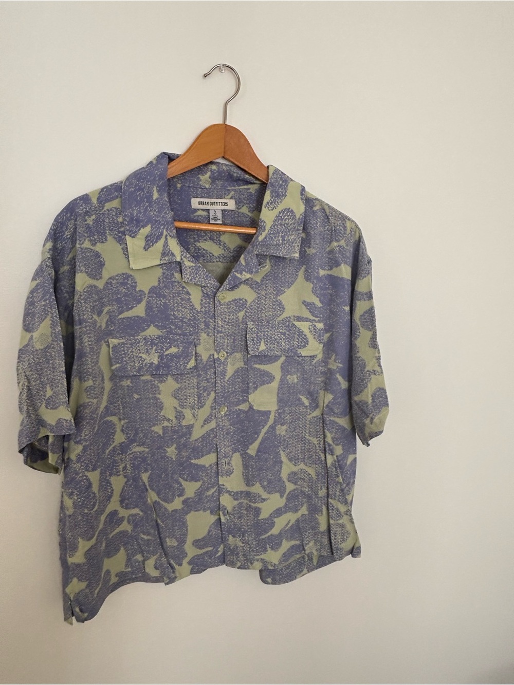Urban Outfitters Men's Lavender Patterned Camp Shirt
